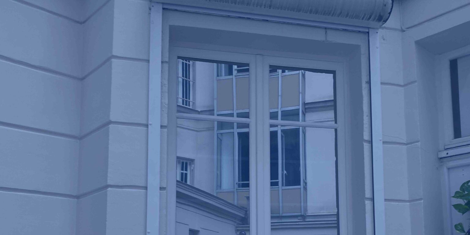 Pourquoi utiliser un film adhésif miroir ? - Eurécla